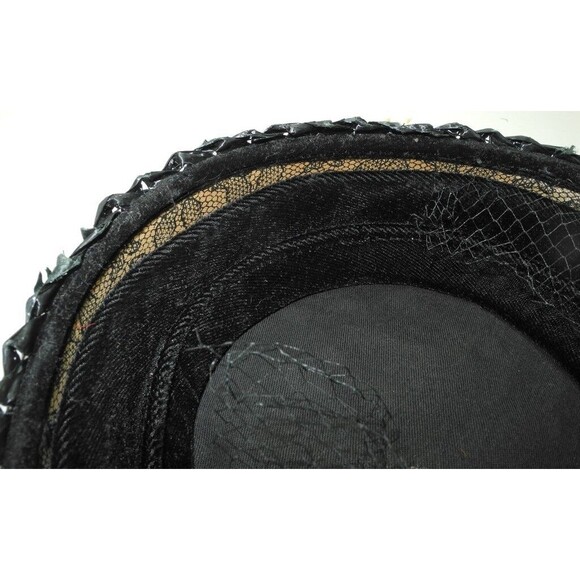 Vintage Ladies Pillbox Hat Feathers Flowers Netting - Black Red Ivory - Picture 7 of 7